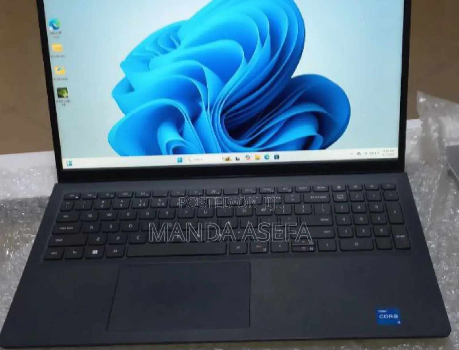 New Laptop Dell Vostro 3520 16GB Intel Core I5 SSD 512GB