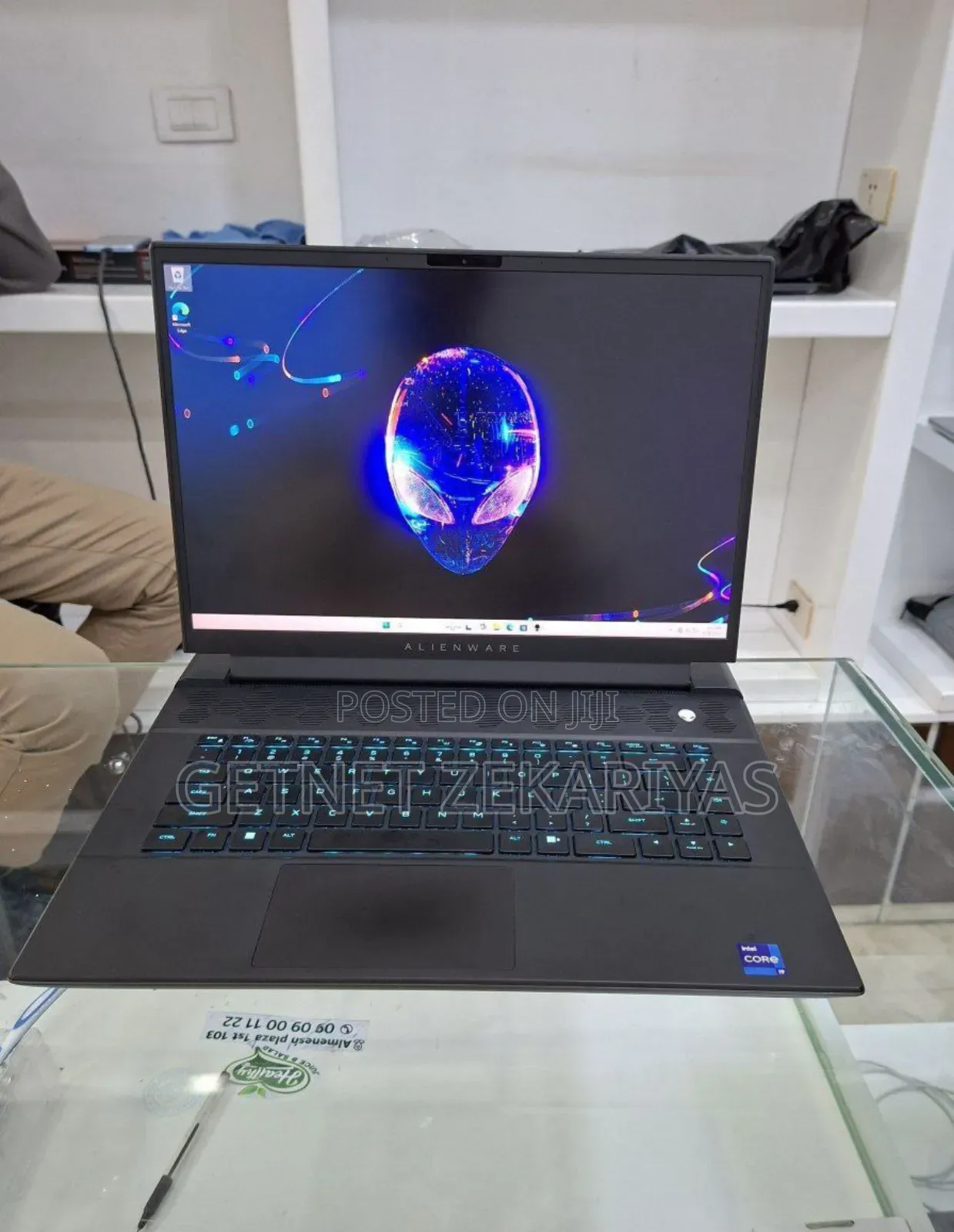 New Laptop Alienware M17x R2 16GB Intel Core I9 SSD 1T