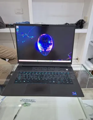 New Laptop Alienware M17x R2 16GB Intel Core I9 SSD 1T