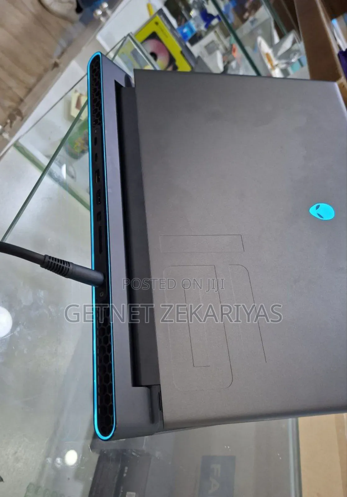 New Laptop Alienware M17x R2 16GB Intel Core I9 SSD 1T