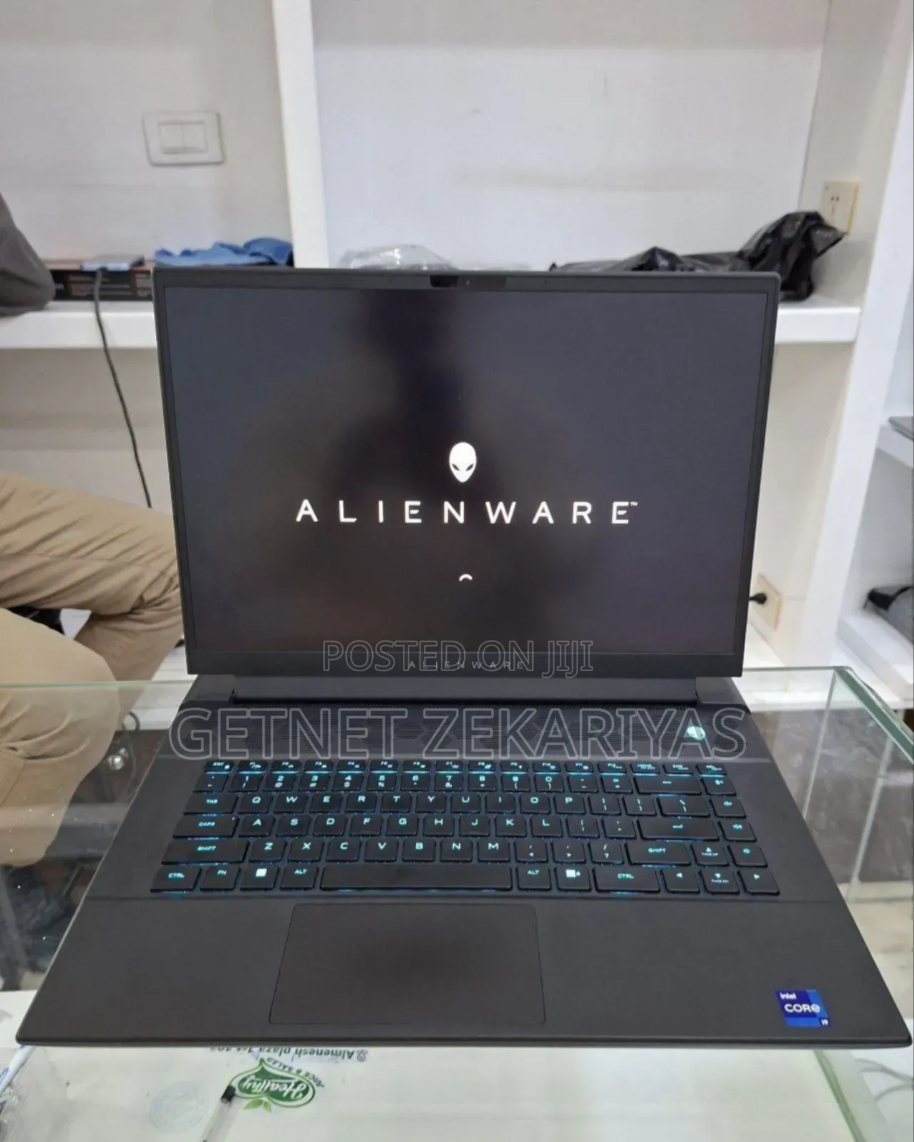 New Laptop Alienware M17x R2 16GB Intel Core I9 SSD 1T