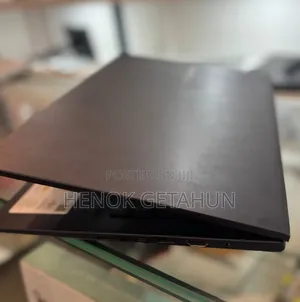 New Laptop Asus VivoBook 15 X505BA 16GB Intel Core i7 SSD 256GB