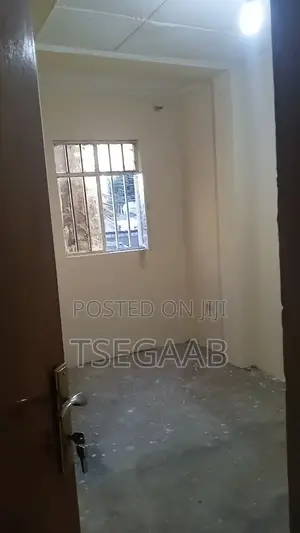 3bdrm Duplex in Kolfe Keranio for sale