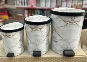 የቆሻሻ ማጠራቀሚያ 
Trash Can's