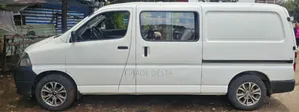 Photo - Toyota HiAce 2011 White