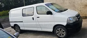 Toyota HiAce 2011 White