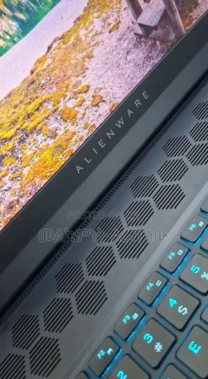 Photo - New Laptop Alienware M15 r3 16GB Intel Core i9 SSD 1T