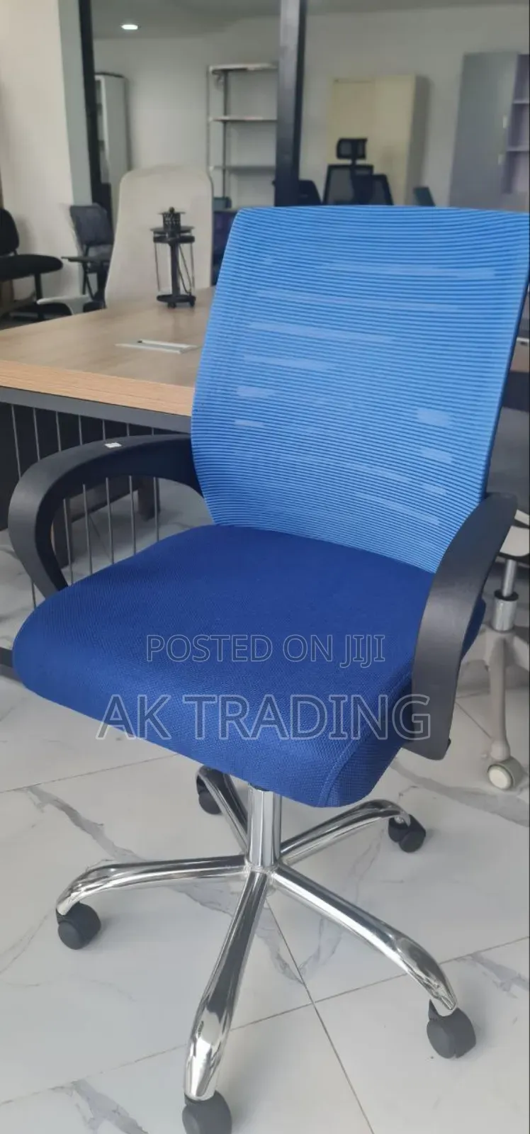 M Back Staff Chair