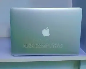 New Laptop Apple MacBook Air 2017 8GB Intel Core I5 SSD 128GB