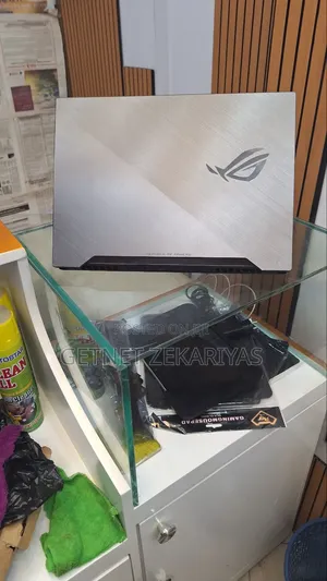 New Laptop Asus ROG Strix G15 16GB Intel Core I7 HDD+SSD 256GB