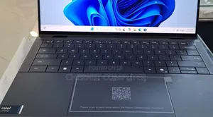 New Laptop Dell 32GB Intel Core Ultra 7 SSD 1T