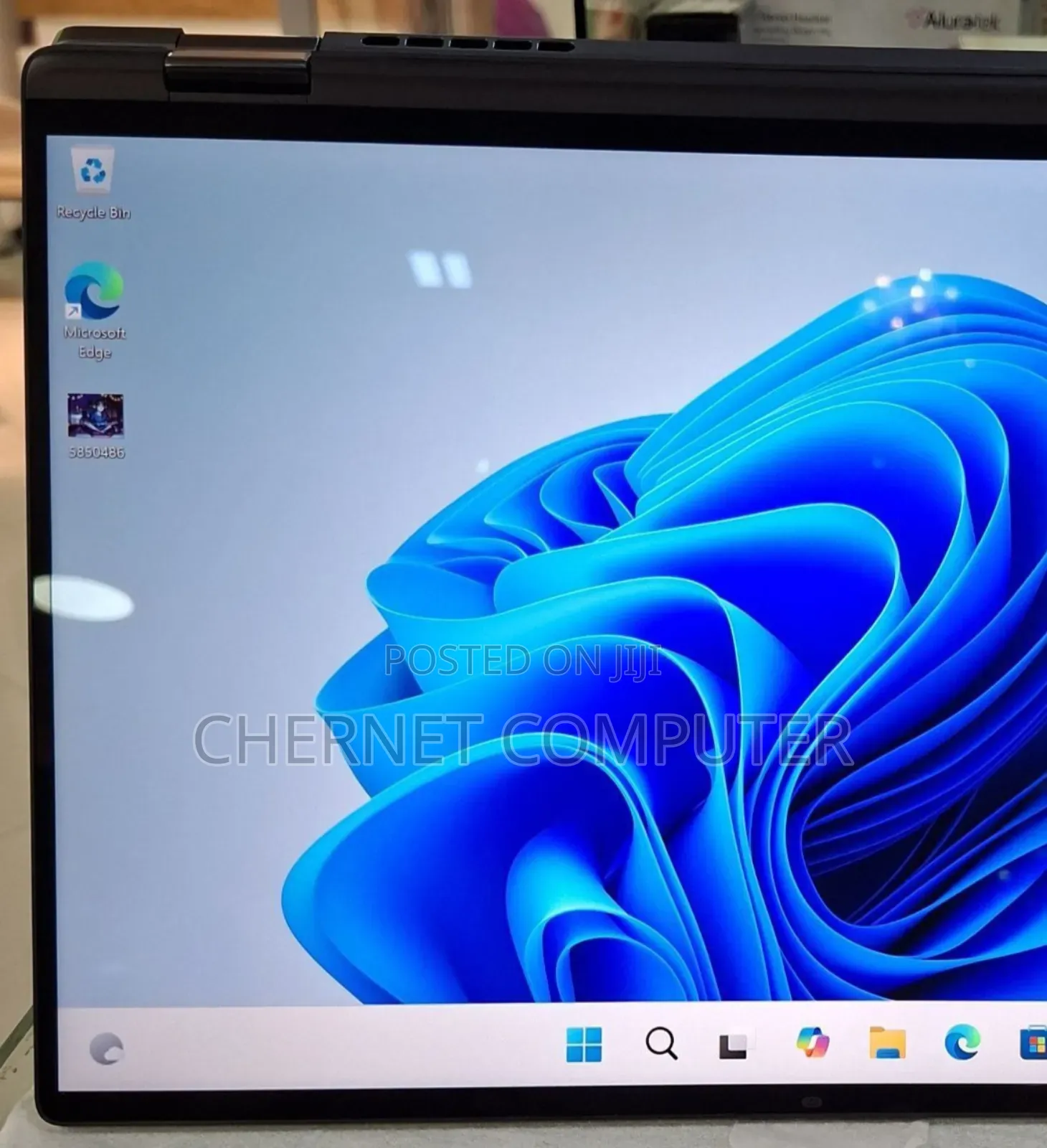 New Laptop Dell 32GB Intel Core Ultra 7 SSD 1T