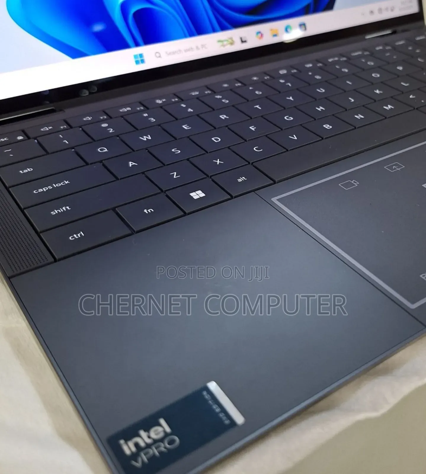 New Laptop Dell 32GB Intel Core Ultra 7 SSD 1T