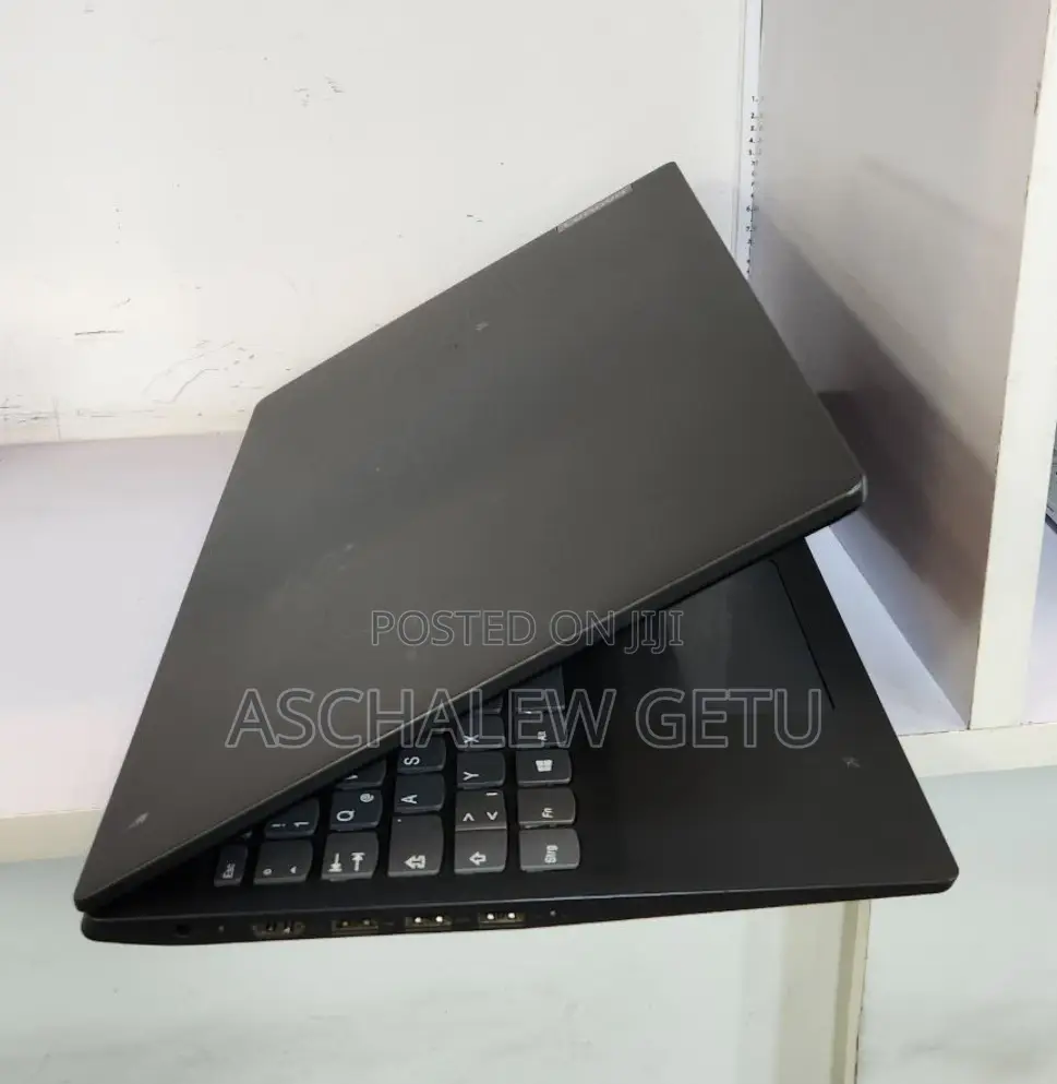 New Laptop Lenovo IdeaPad S145 8GB AMD Ryzen 5 SSD 512GB