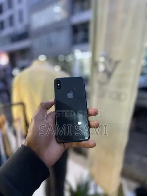 Photo - Apple iPhone X 256 GB Black