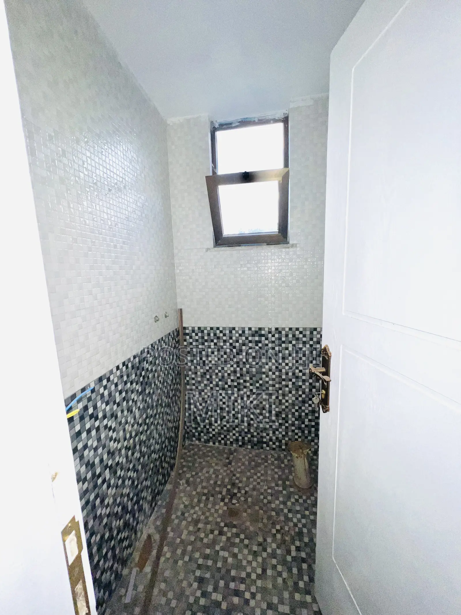 Furnished 3bdrm Apartment in Nifas Silk-Lafto for sale