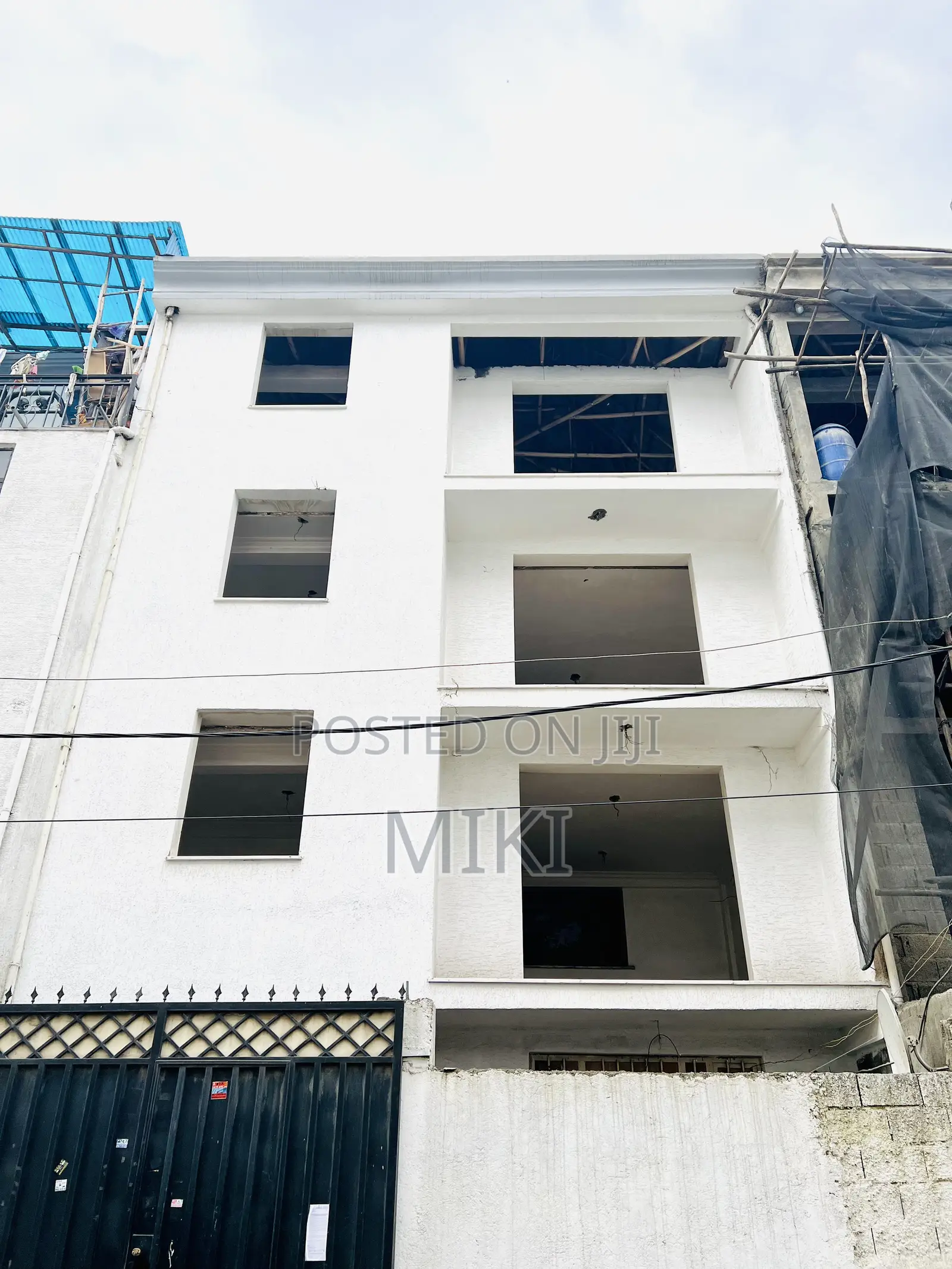 3bdrm House in Haile Garment, Nifas Silk-Lafto for sale