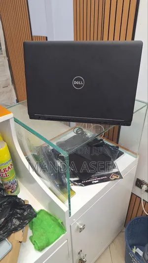 New Laptop Dell Latitude 5580 8GB Intel Core I5 SSD 256GB