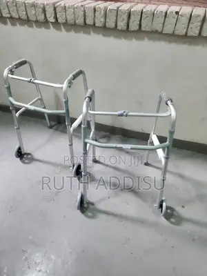 Photo - Medical Walking Frame腔內stainless Walker㫵日brand New Walker腕帶walker