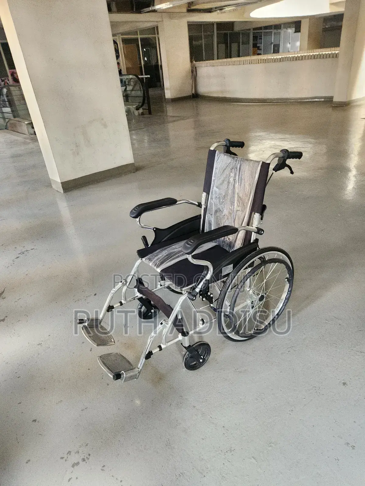 Pediatric Wheelchair奢求medical Wheelchair暸你strong Comfortable Wheelchai