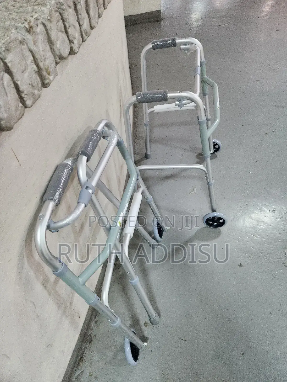 Medical Walker夠味foldable Walker爽脆bold Walker朱槿almunium Walker Foldable