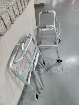 Medical Walker夠味foldable Walker爽脆bold Walker朱槿almunium Walker Foldable