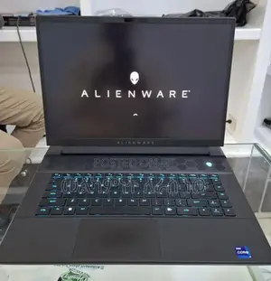 New Laptop Alienware M15 r3 16GB Intel Core i9 SSD 1T