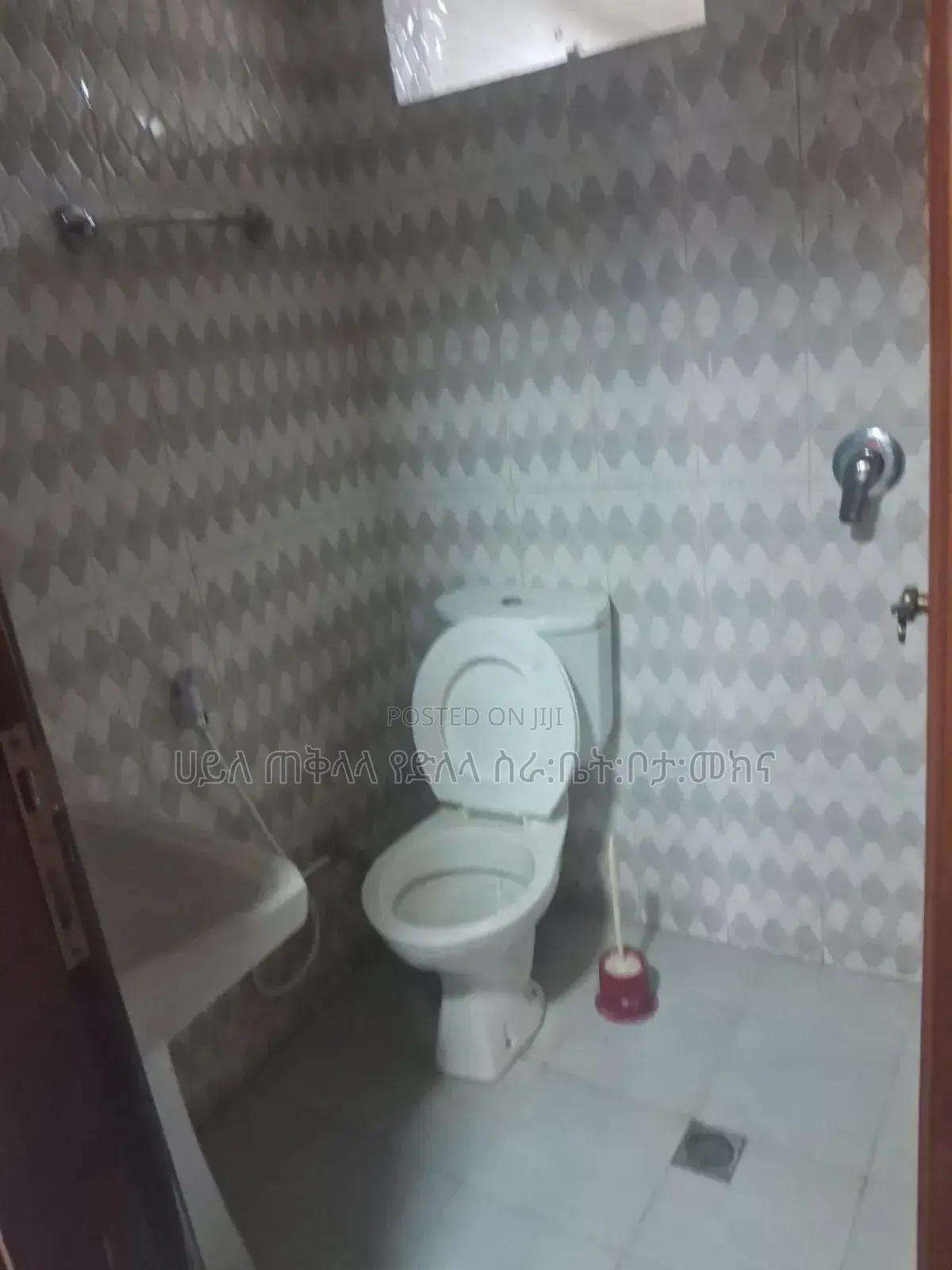 Furnished 3bdrm Condo in የካአባዶ, Yeka for sale