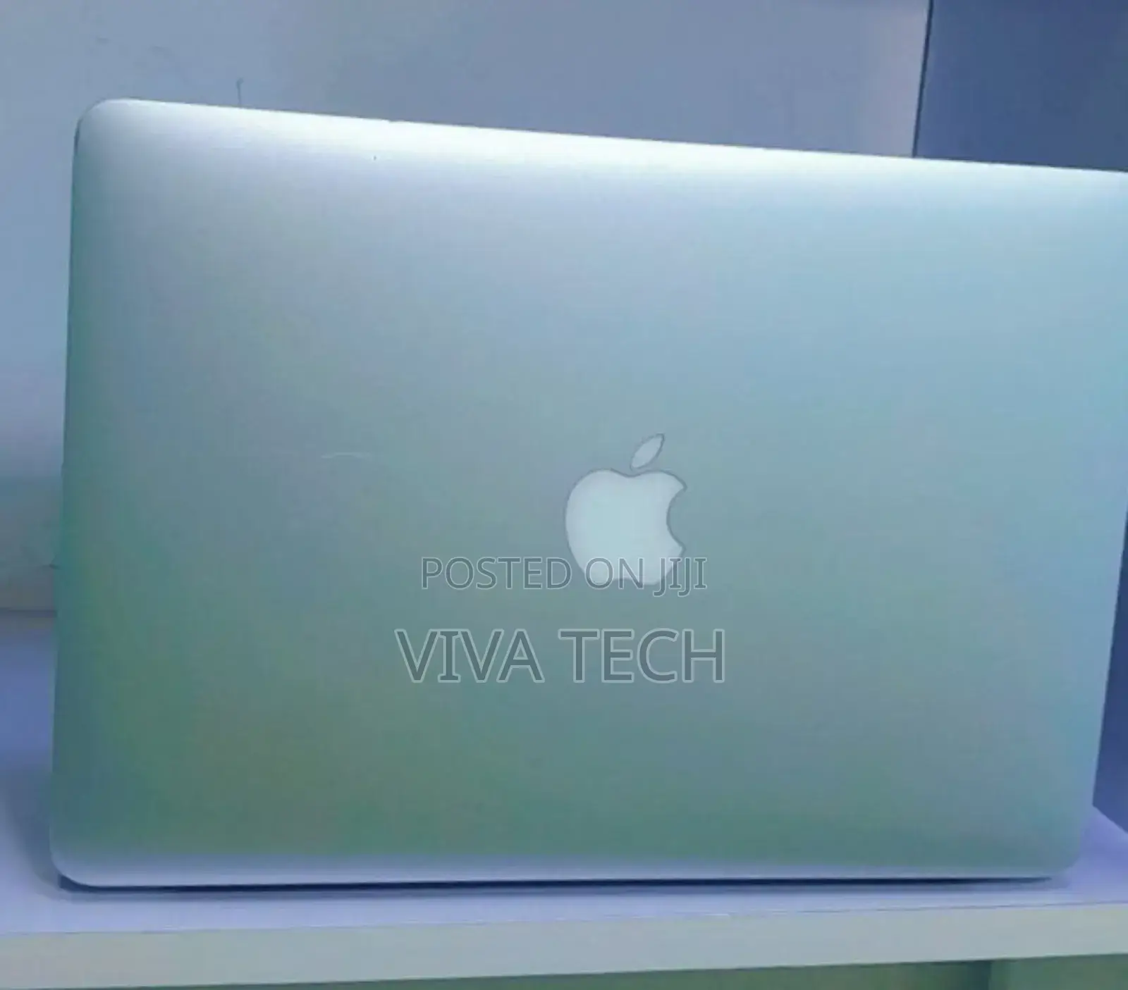New Laptop Apple MacBook Pro 2017 8GB Intel Core I5 SSD 128GB