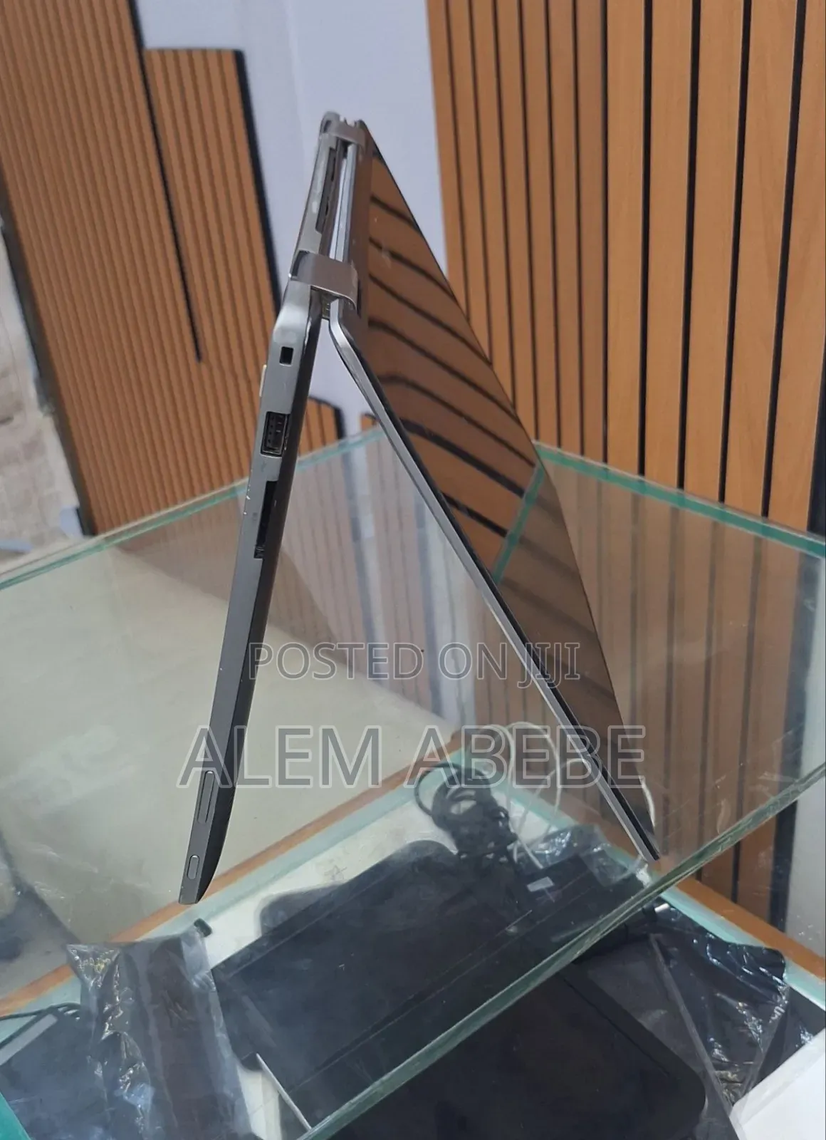 New Laptop Dell Inspiron 13 1318 8GB Intel Core I3 SSD 128GB