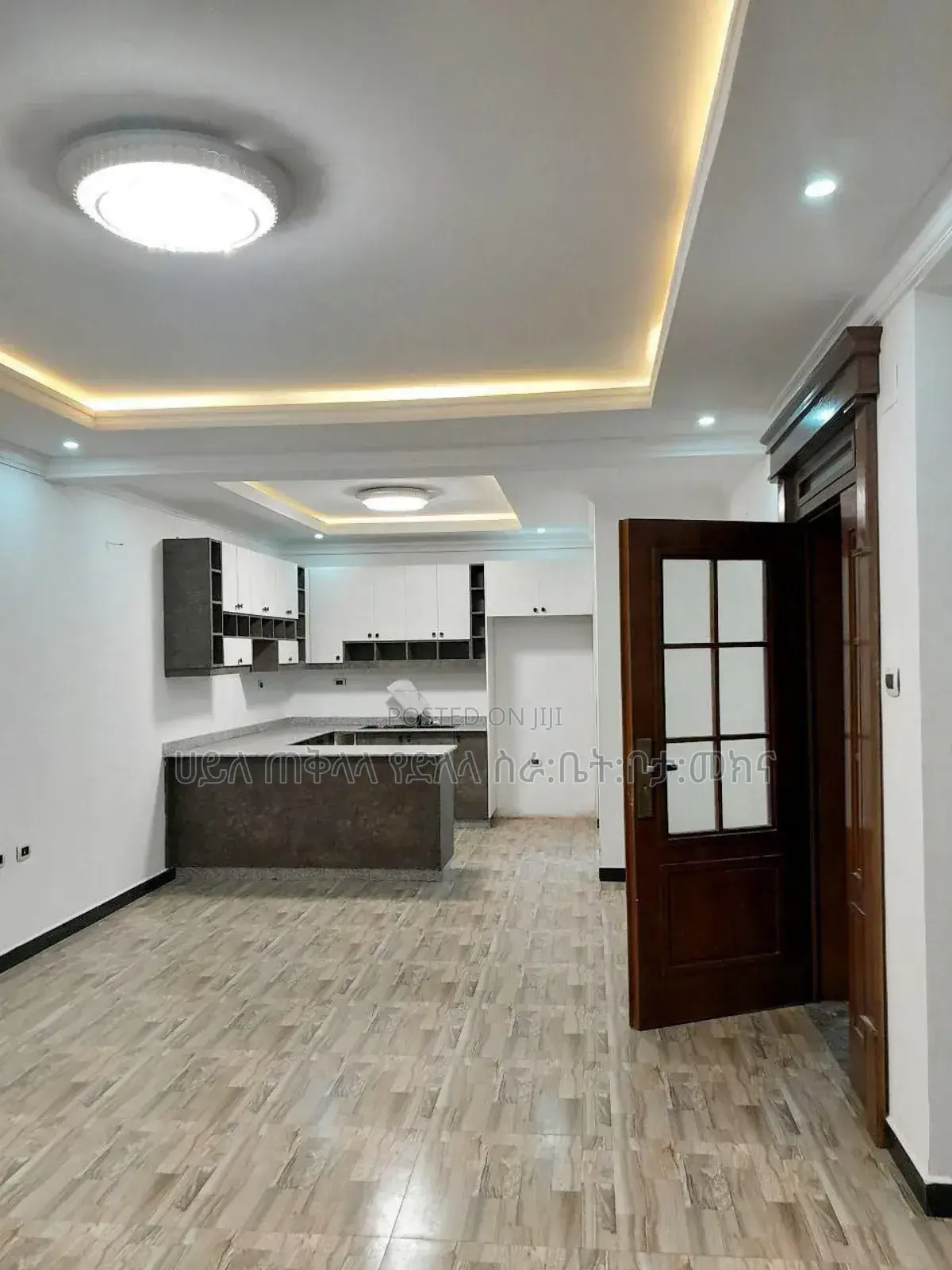 Furnished 9bdrm House in አያት አካባቢ, Yeka for sale