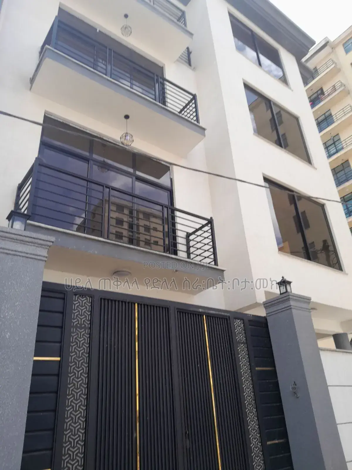 Furnished 7bdrm House in አያት አካባቢ, Yeka for sale