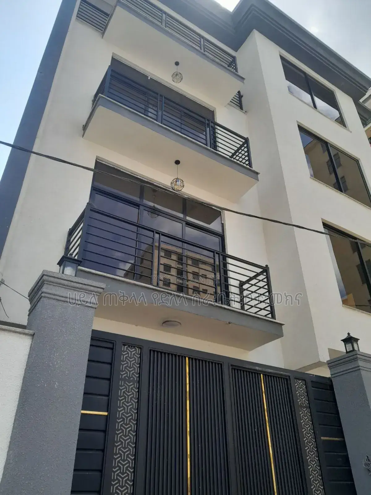 Furnished 7bdrm House in አያት አካባቢ, Yeka for sale