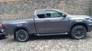 Toyota Hilux 2022 Matt Black