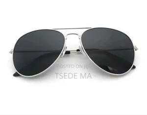 Photo - Black Glass and Silver Frame Eyeglass, Unisex