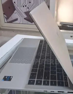 New Laptop HP EliteBook X360 1030 G8 32GB Intel Core I7 SSD 512GB