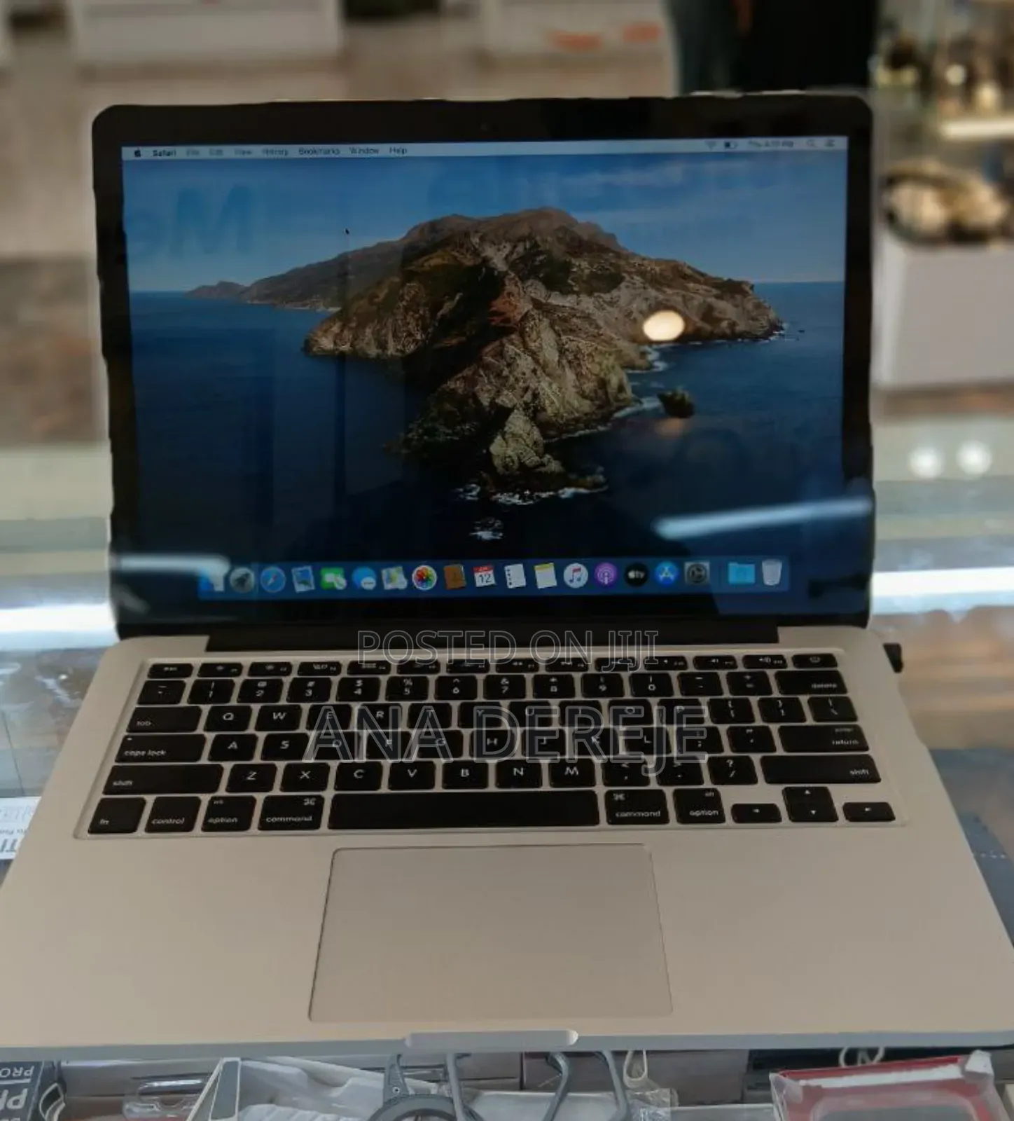 New Laptop Apple MacBook Pro 16GB Intel Core I5 SSD 256GB