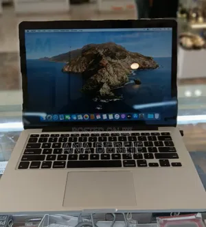 Photo - New Laptop Apple MacBook Pro 16GB Intel Core I5 SSD 256GB