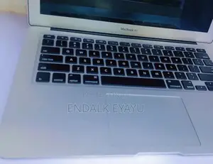 Photo - New Laptop Apple MacBook Air 2017 8GB Intel Core I5 SSD 128GB