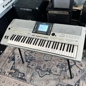 Photo - Yamaha 710 Keyboard