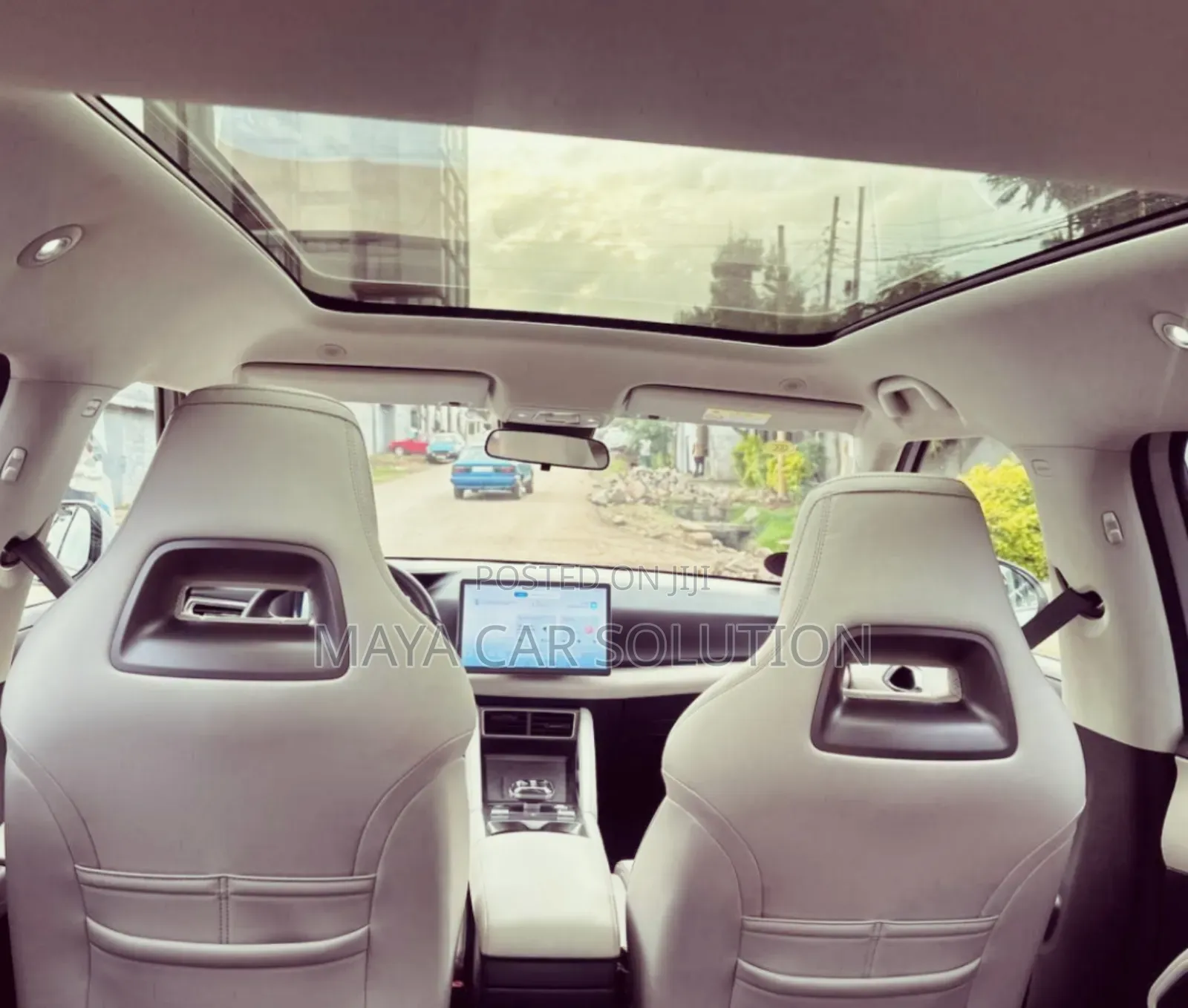 BYD Yuan Up 2024 Off white