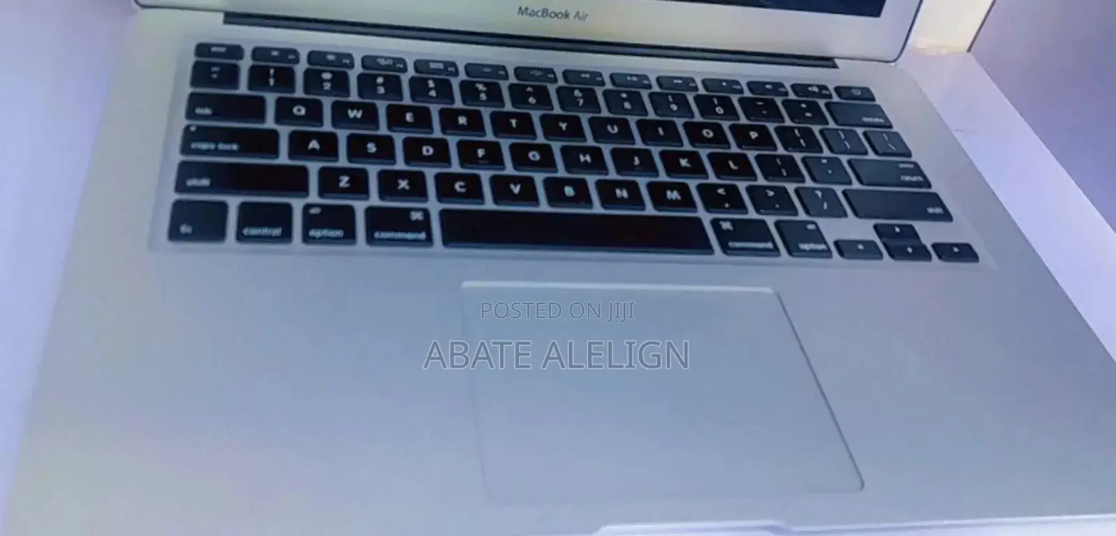 New Laptop Apple MacBook Pro 2017 8GB Intel Core I5 SSD 128GB