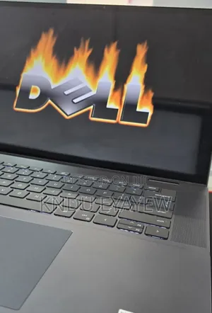 Photo - New Laptop Dell Inspiron 15 16GB Intel Core I7 SSD 1T