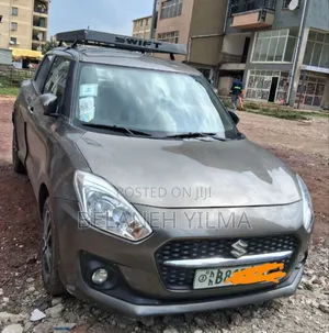 Photo - Suzuki Swift 2021 Gray