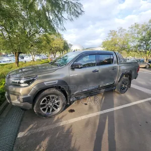 Toyota Hilux Revo Double Cab Deisel 2.8 RWD 2021 Gray