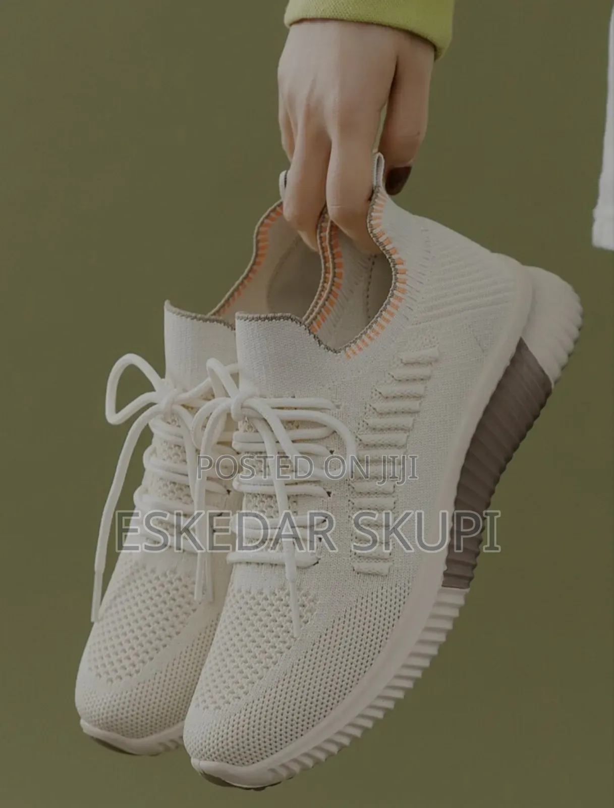 Women Ribbed Lace-up Front Sports Shoes