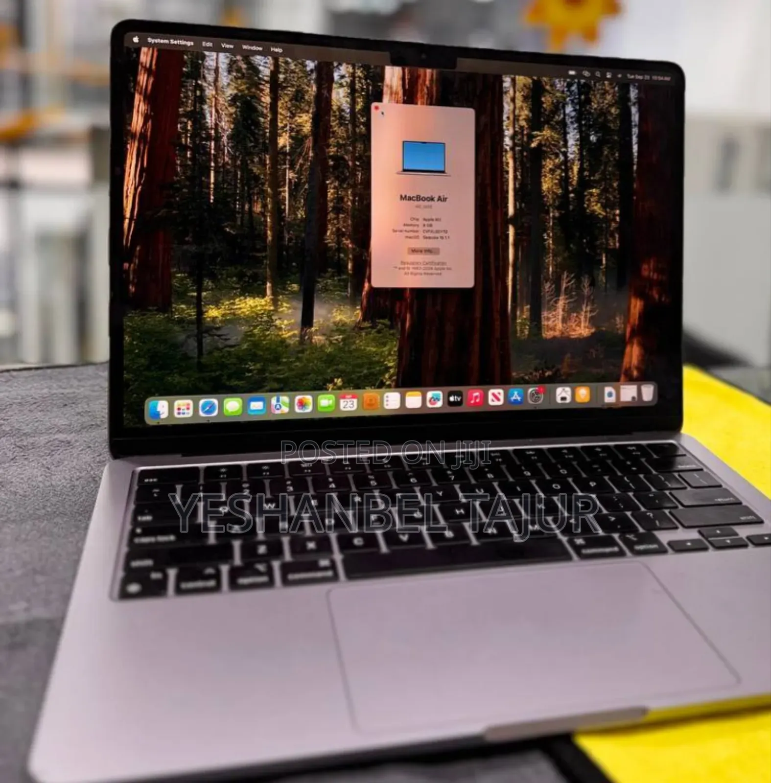 New Laptop Apple MacBook Air 2022 M2 8GB Apple M2 SSD 256GB