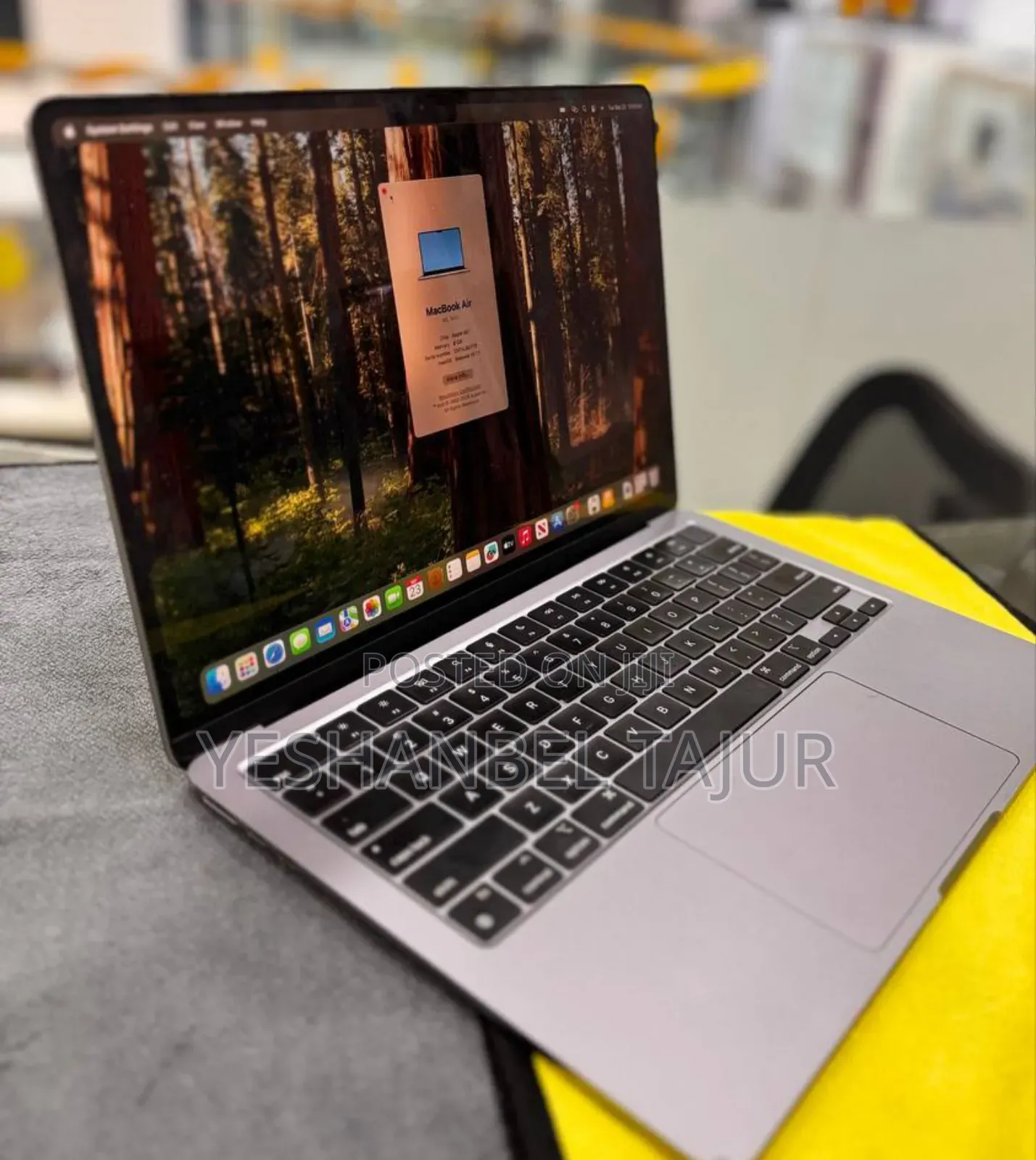 New Laptop Apple MacBook Air 2022 M2 8GB Apple M2 SSD 256GB