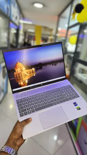 Photo - New Laptop HP Pavilion 15 16GB Intel Core I7 SSD 1T