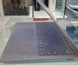 New Laptop Microsoft Surface 16GB Intel Core I7 SSD 512GB